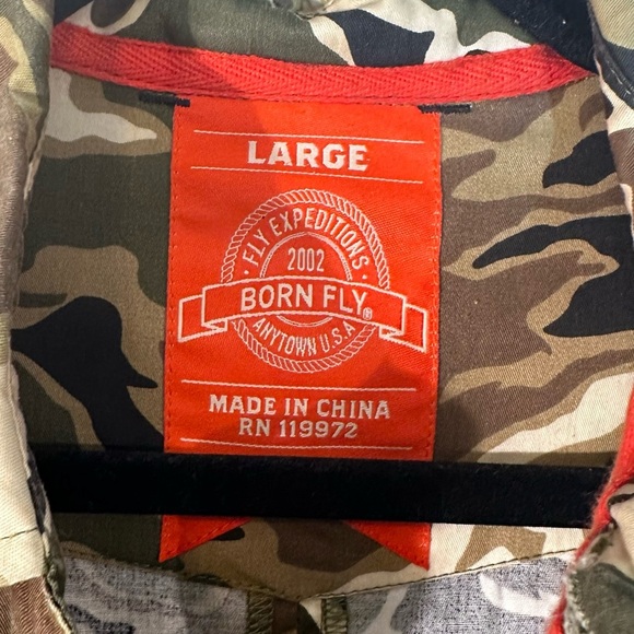 Rare Born Fly Fly Expeditions Men's Camouflage Button Down Shirt Men’s Large - Picture 2 of 4